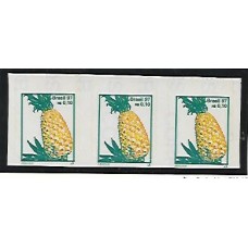 0781-Cr$0,10 Abacaxi,  tira de 3 selos com percê deslocado para cima